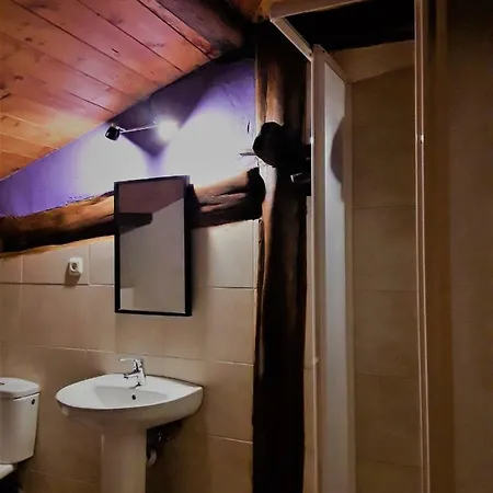 Hostal Mandoia Aterpetxea *