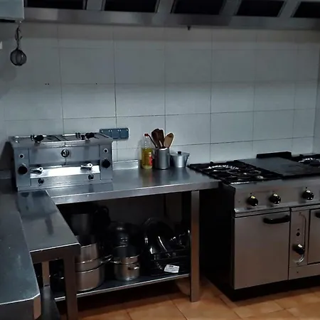Hostal Mandoia Aterpetxea