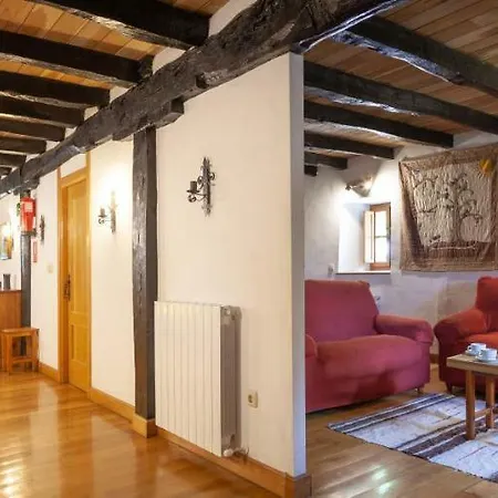 Mandoia Aterpetxea Hostal *