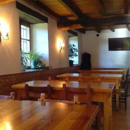 Mandoia Aterpetxea Hostal Arantzazu