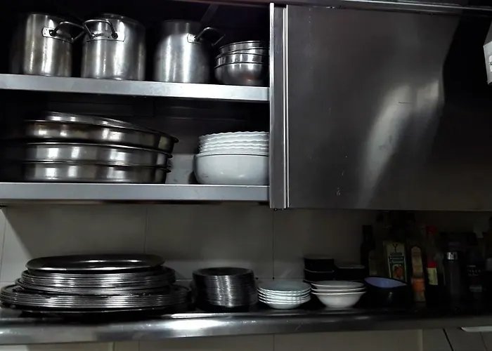 Mandoia Aterpetxea *